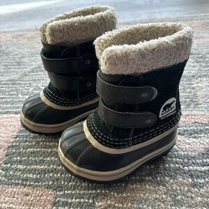 Sorel toddler winter boots